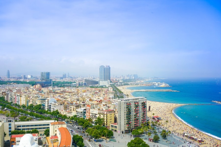 Cityscape_of_Barcelona_city_beach_(Unsplash).jpg