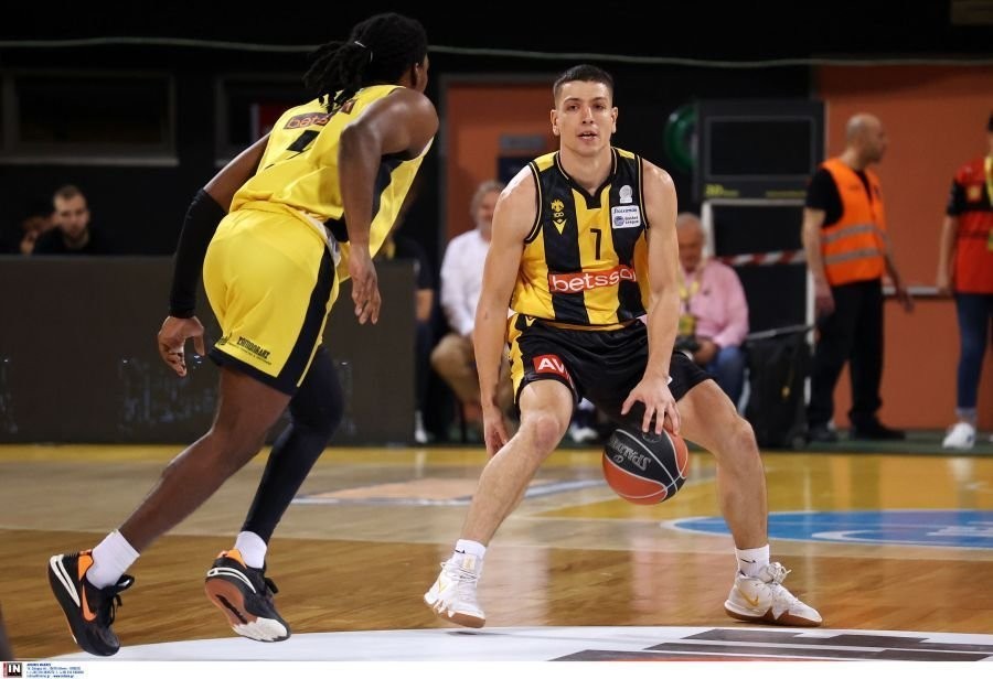 flionis aris aek.jpg