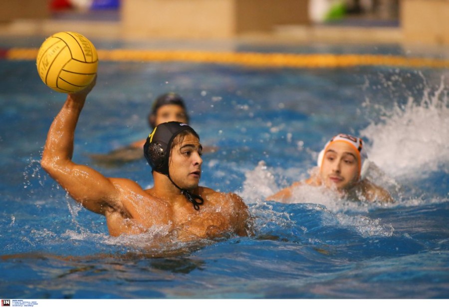 nireas aek mens water polo.jpg