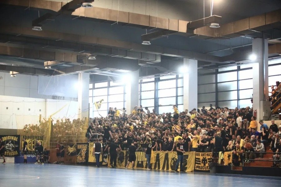 kasimatis-aek-fans_11zon.jpg