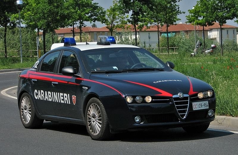 Alfa_Romeo_159_Carabinieri.jpg