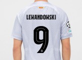 700x1060-23300mc-lewandowski-2_104930.jpg 700x1060-23300mc-lewandowski-2_104930.jpg