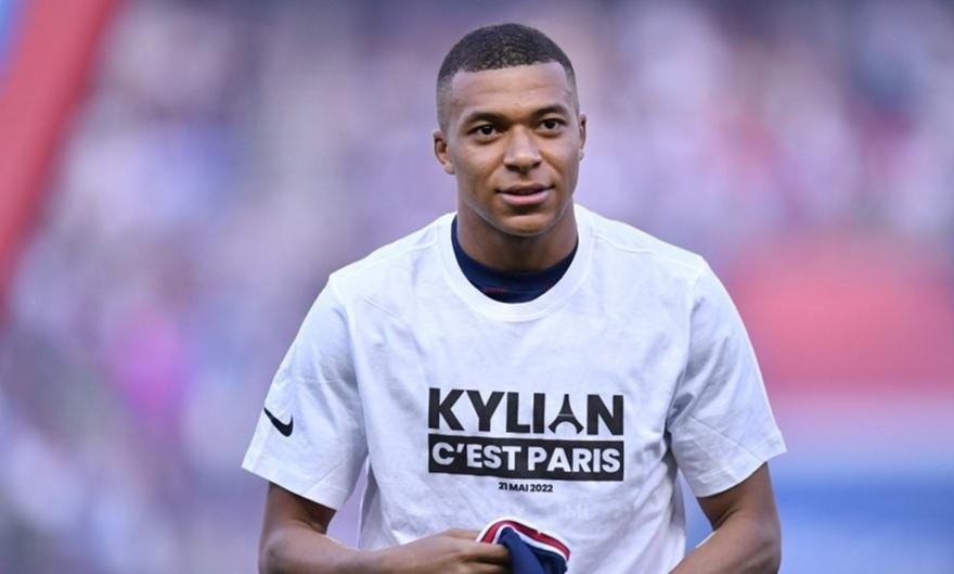 mbappe2_221025.jpg