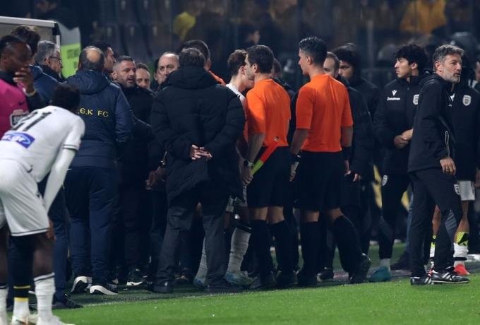 paok aek 4504589.jpg