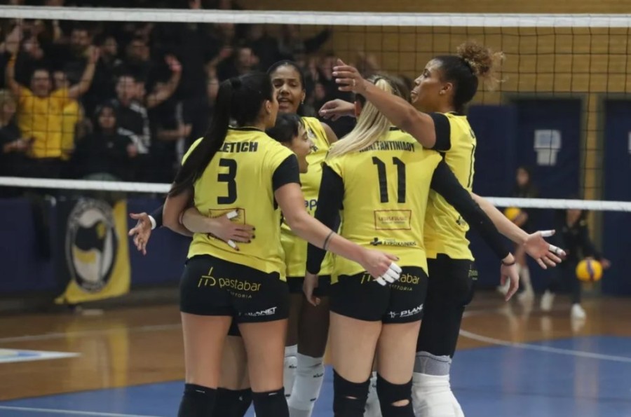 aek womens volleyball.jpg