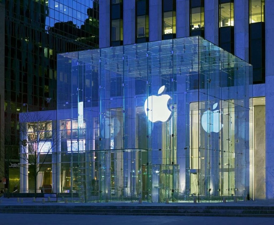 apple-store-5th-avenue-new-york-new-york.jpg