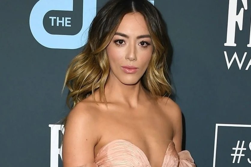 chloe-bennet.jpg