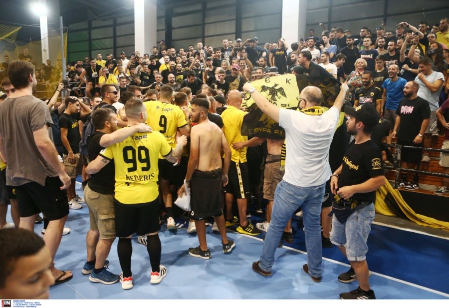 aek handball kosmos.jpg