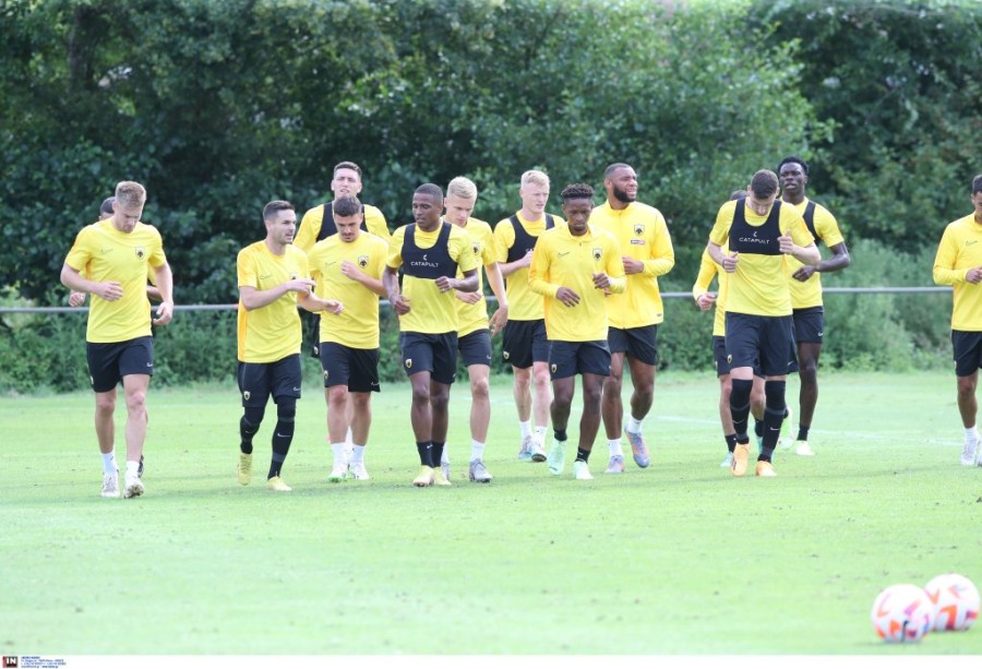 paiktes aek proponisi ollandia.jpg