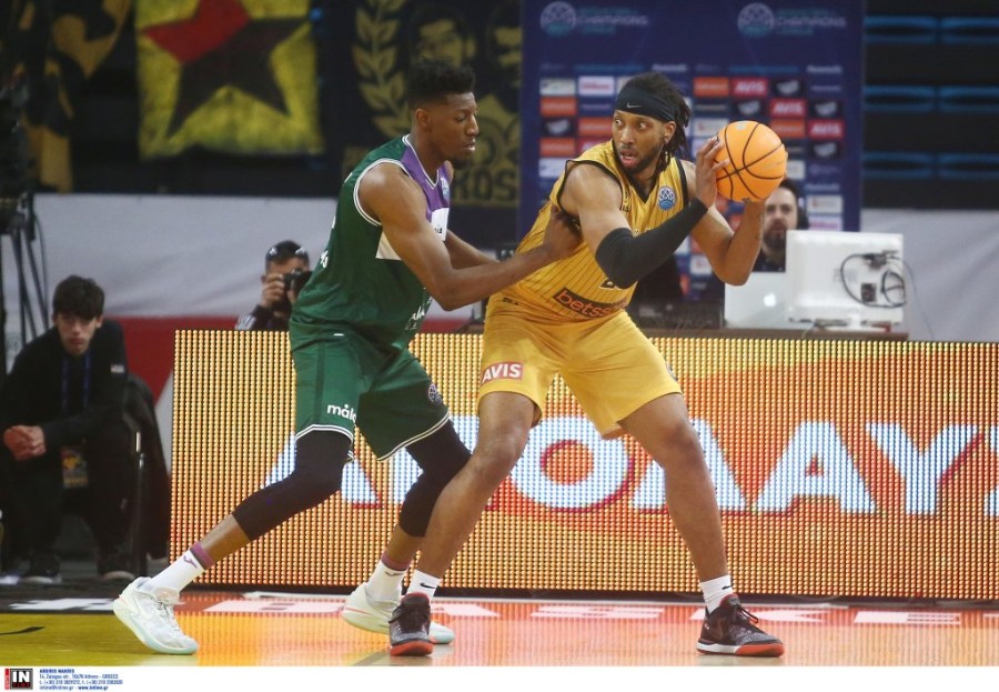 mitchell aek malaga.jpg