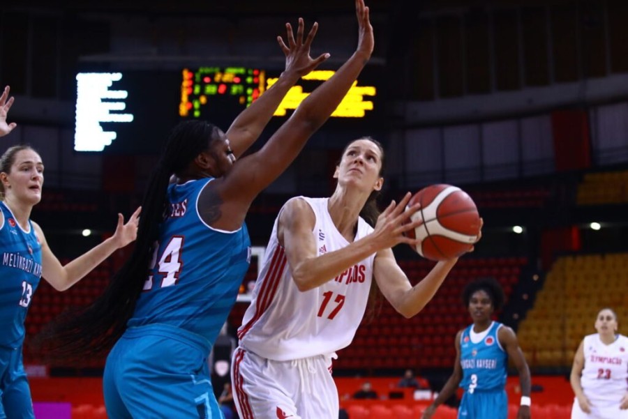 olympiakos kaiseri womens basketball.jpg