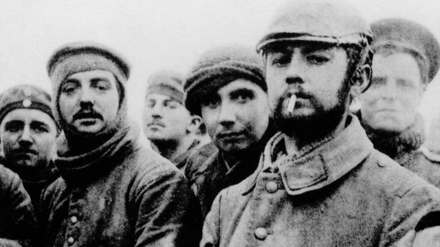 Christmas Truce of 1914.jpg