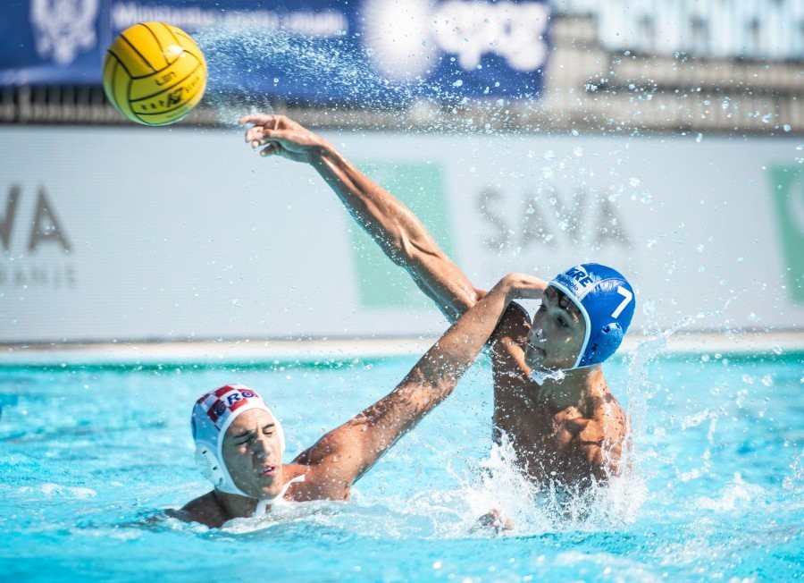 ethniki polo paidon.jpg