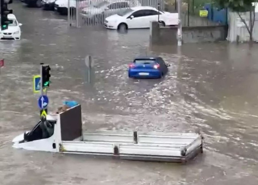 floods-istanbul.jpg