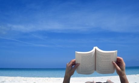 readingonbeach03.jpg