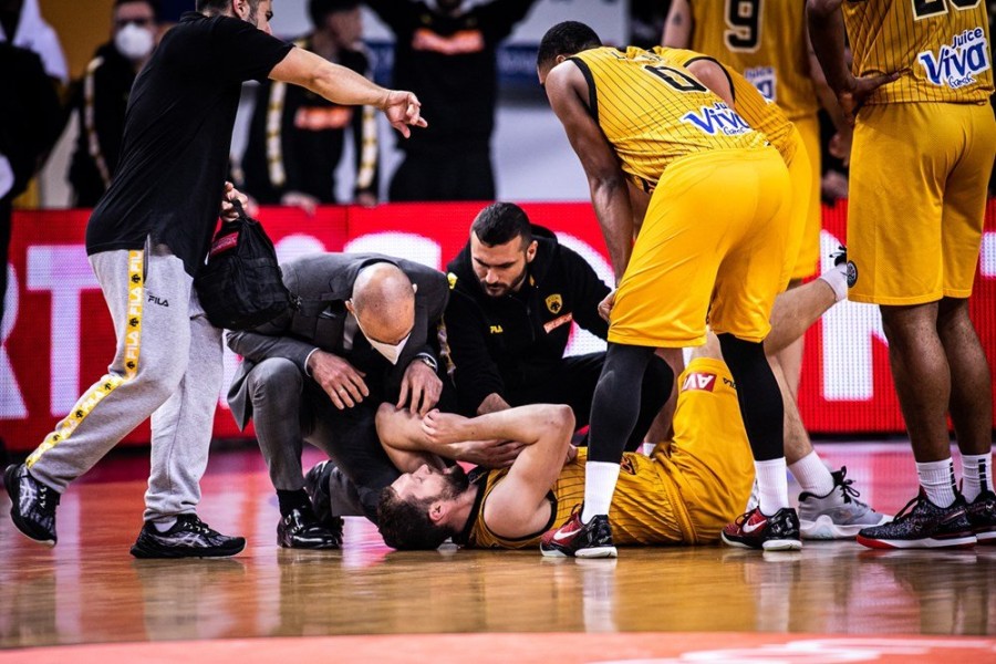 strelnieks injury.jpg