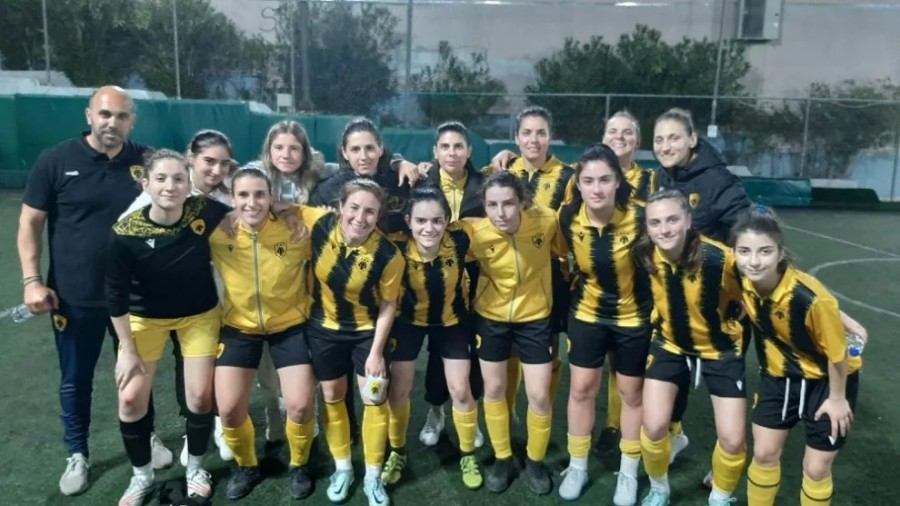 futsal-women-team-omada-omadiki12311231212312-salas.jpg