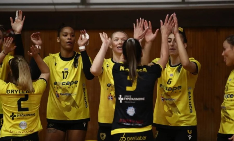 aek volleyball.jpg