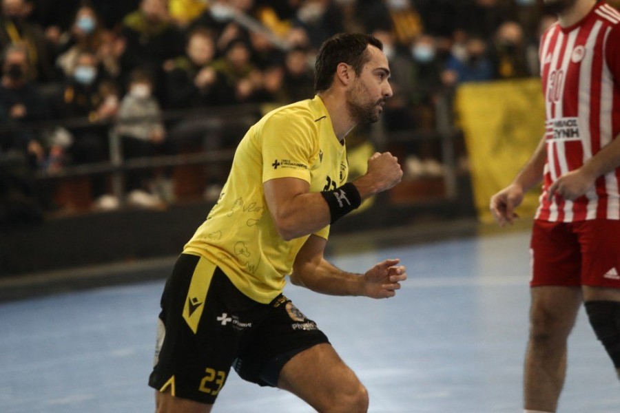 aek-osfp-olympiacos-handball-men-andres-andriko-ugalde-panigiriki-passion-pathos12312312.jpg