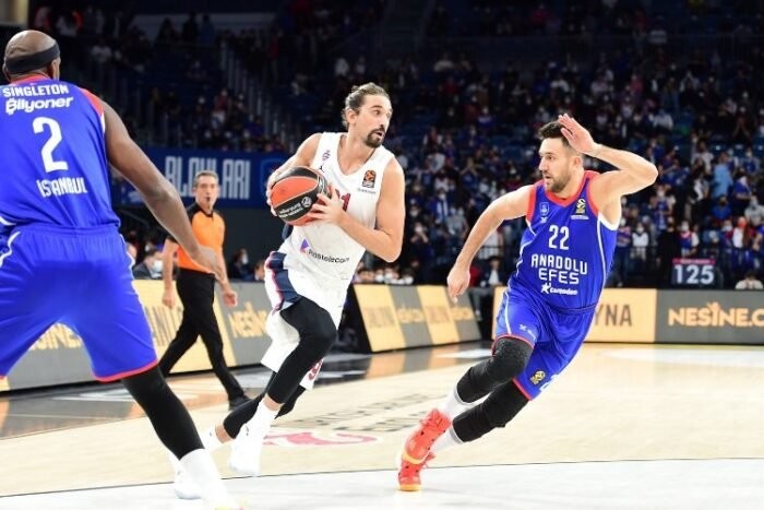 shved-misic-cska-efes.jpg