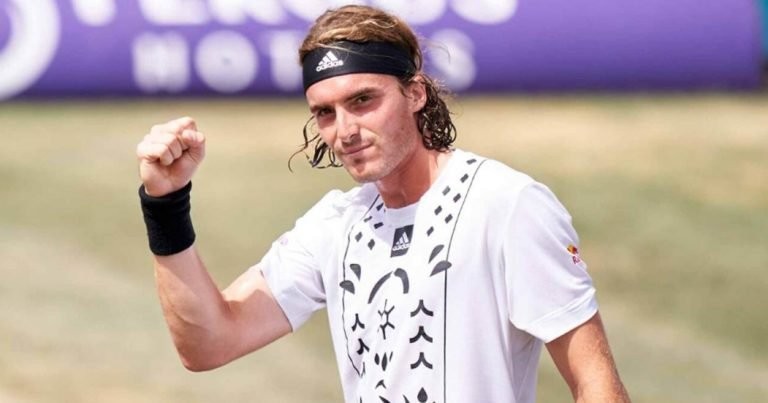 tsitsipas-mallorca22-6-768x403.jpg