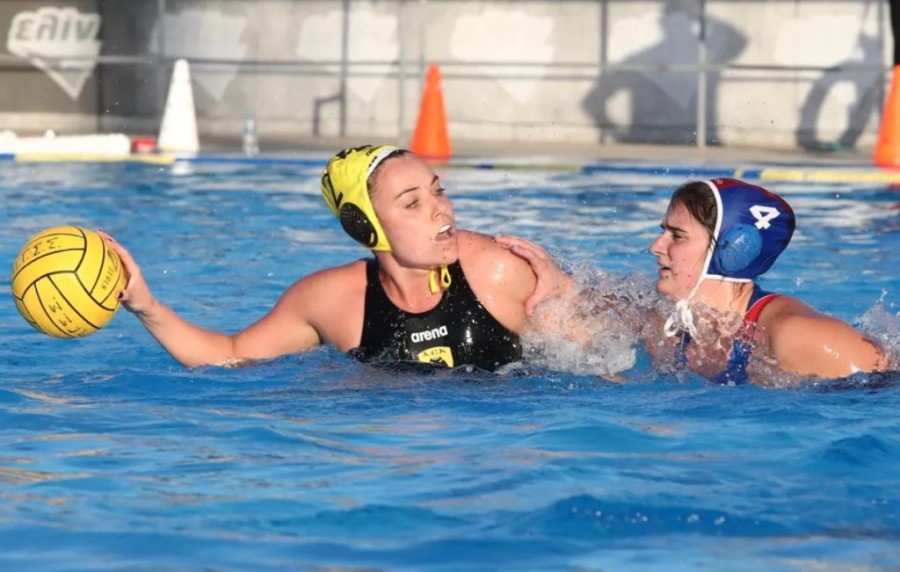 aek womens water polo.jpg