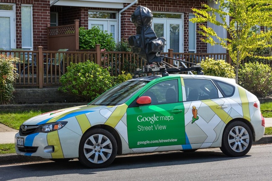 2014-04-29_Google_Maps_Streetview_car.jpg