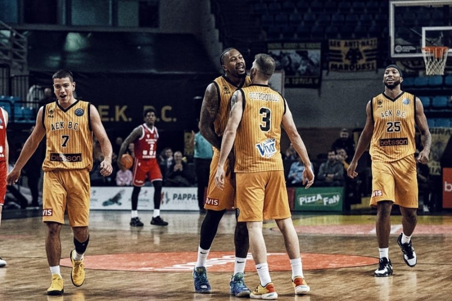 aek reggio emilia panigiriki foto.jpg