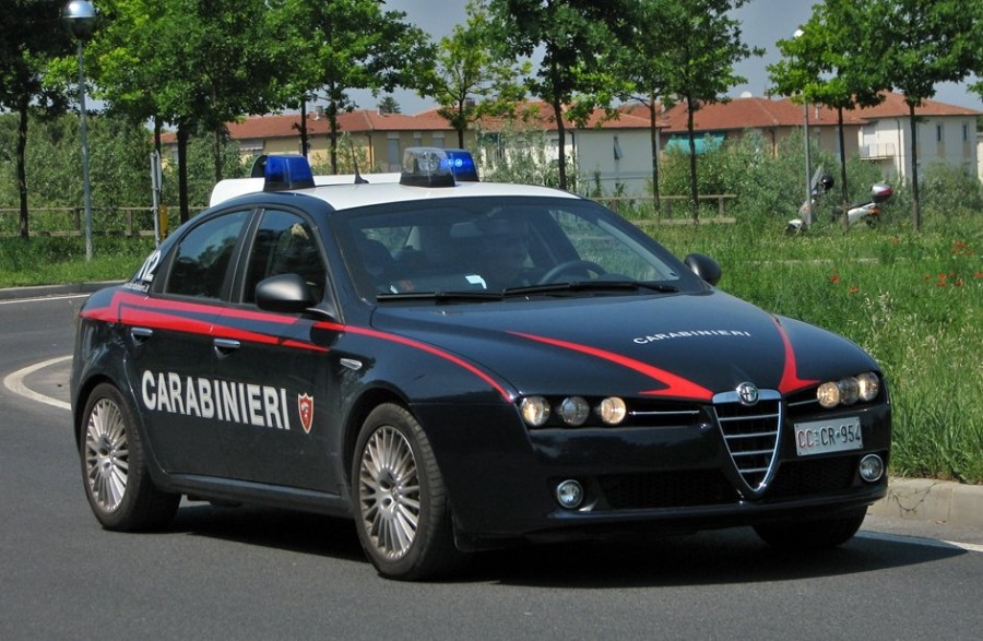 Alfa_Romeo_159_Carabinieri.jpg