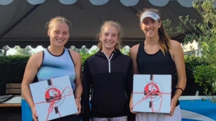 sakellaridi tennis.jpg