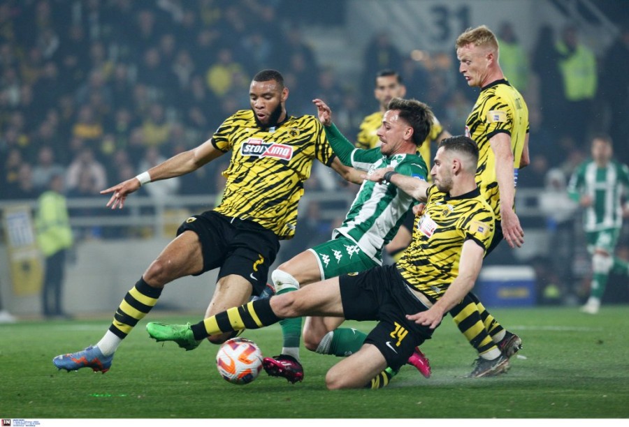 moukoudi mitoglou aek pao.jpg