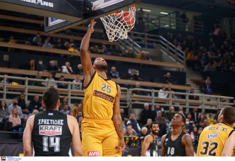 mitchell aek paok.jpg