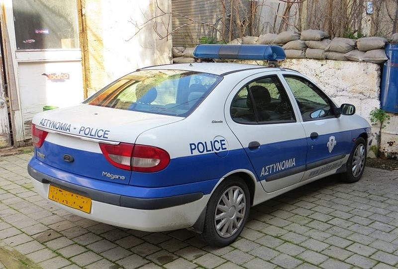 800px-Police_car_of_Cyprus_03.jpg