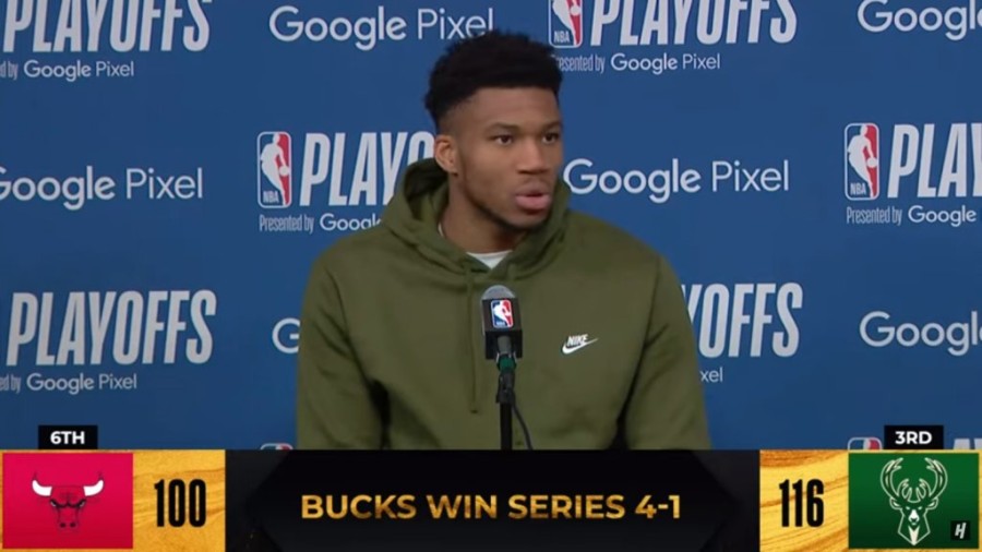 GIANNIS.jpg