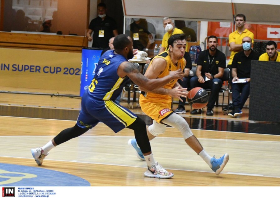 vaulet aek lavrio.jpg