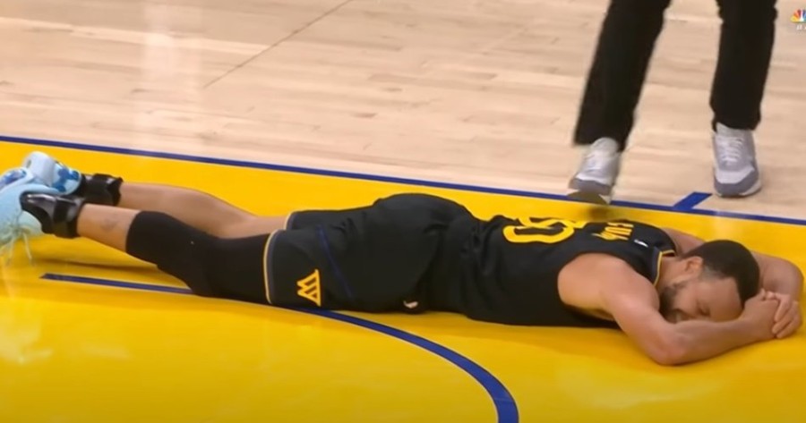 232198a2-curry-injury-warriors.jpg