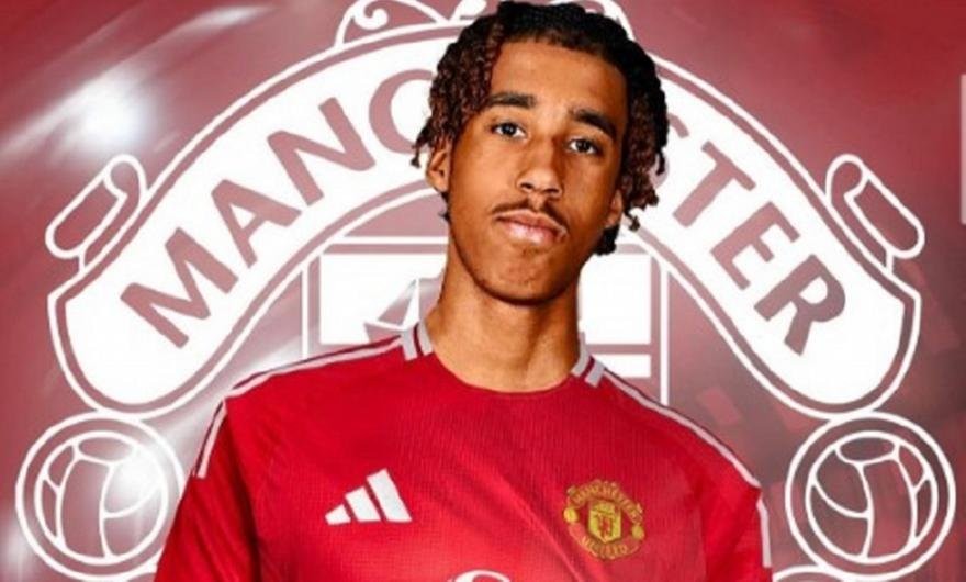 yoro-manchester-united_174618.jpg