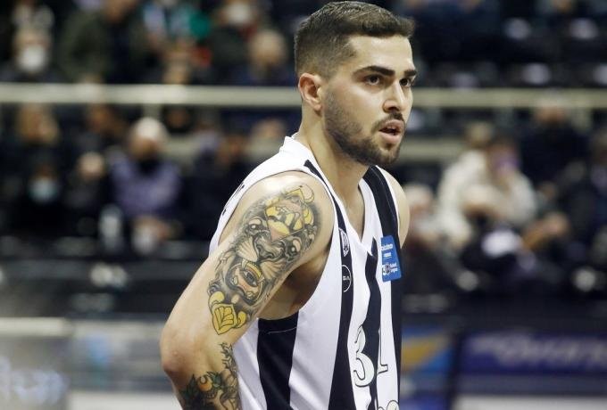 Βασίλης Τολιόπουλος.jpg