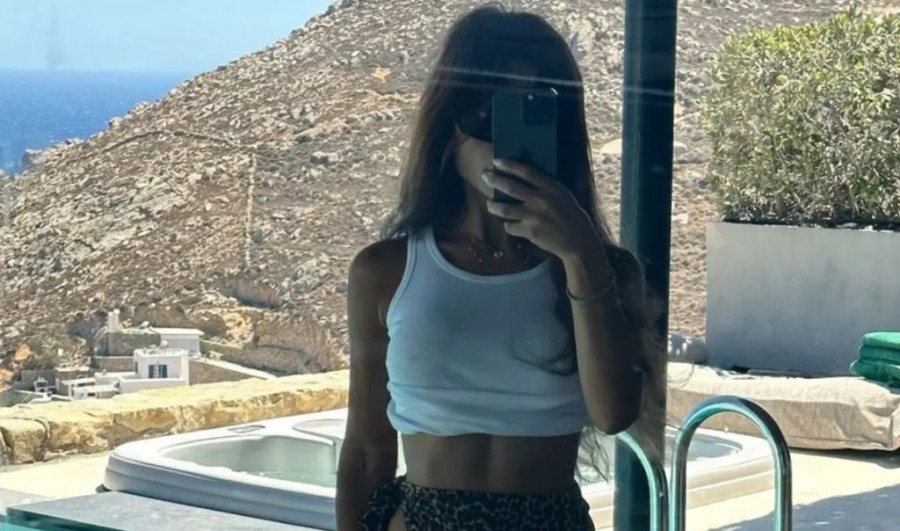 1-eleftheria-eleftheriou-instagram-photos-summer-2024_11zon.jpg