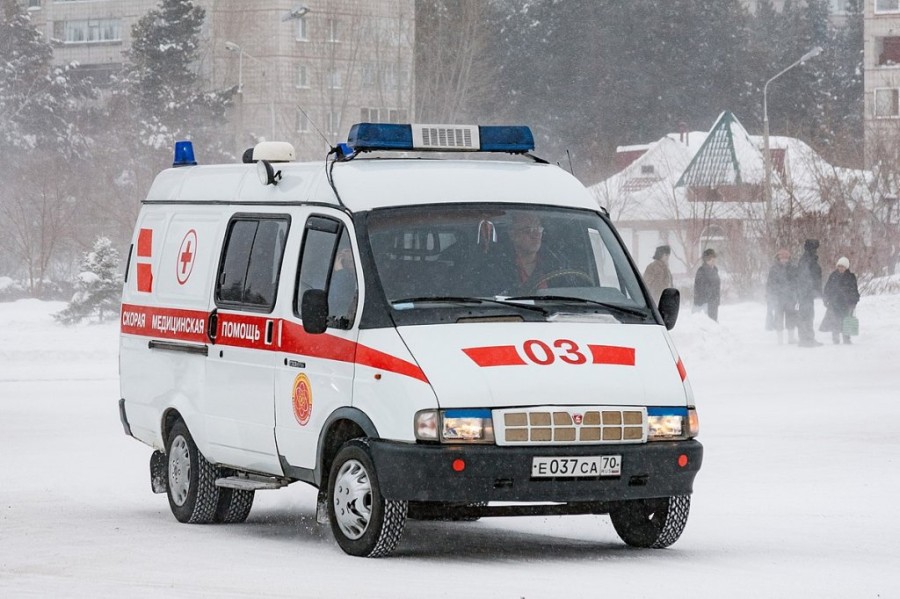 1200px-GAZ-32214_Ambulance_in_Seversk.jpg