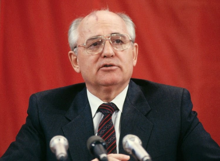 Mikhail_Gorbachev-1991.jpg