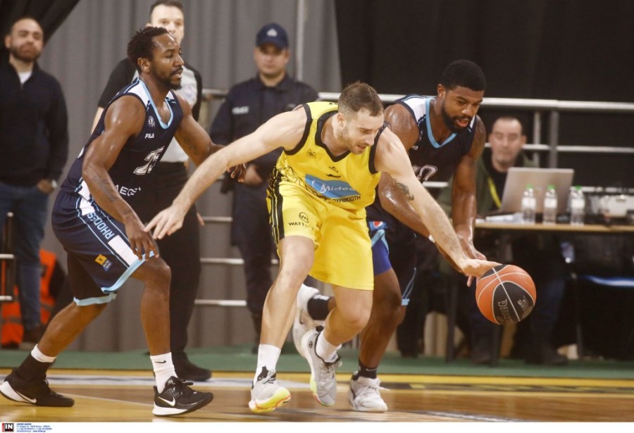 schizas aris kolossos.jpg