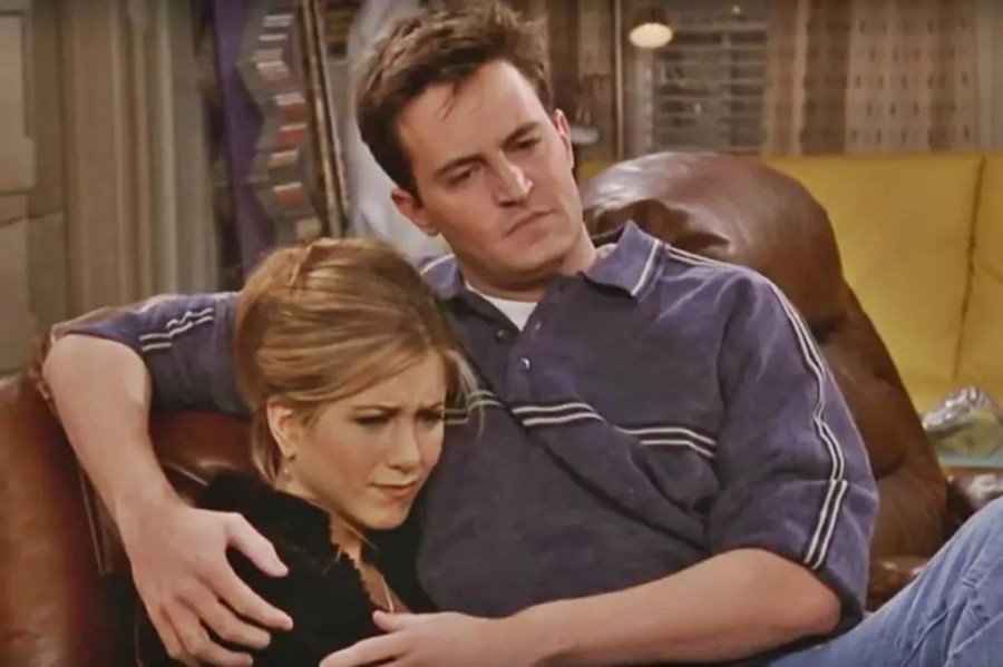 Jennifer-Aniston-Matthew-Perry-Matthew-Perry-death-FRIENDS-jpg.jpg