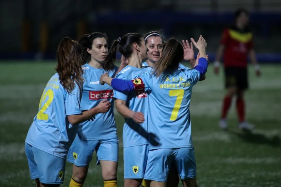 aek-limnos-podosfairo-gynaikwn-soccer-women-panigiriki-team-omada-omadiki312312321.jpg