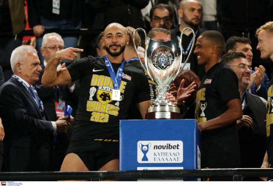 amrabat aek kypello.jpg
