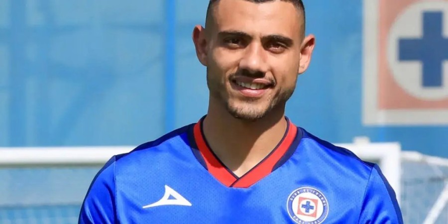 giorgios-giakoumakis-presentado-en-el-complejo-de-cruz-azul-fuente-cruz-azul-1727579066-hq_11zon.jpg