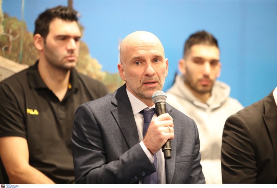 kantzouris sinentefksi tipou final 8.jpg