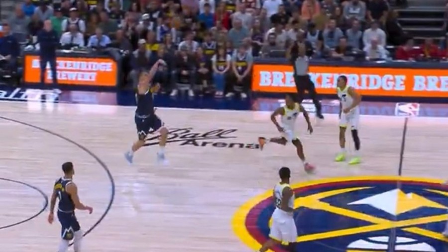 jokic_buzzerbeater_11zon.jpg