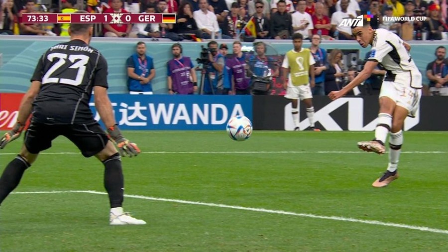 profile_player-960x540 (4)simon.jpg