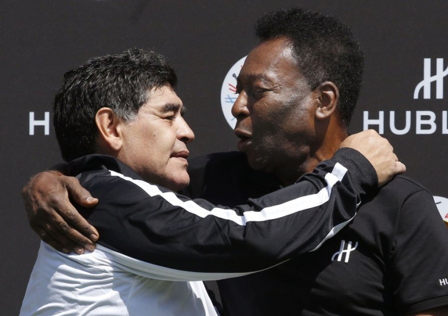 Diego-Maradona-and-Pele-at-football-match-organised-by-watchmaker-Hublot.jpg